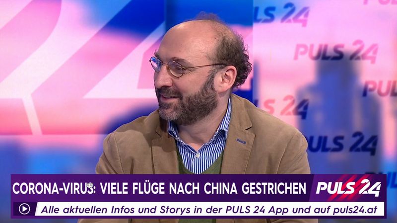 Niki Popper zu Gast in der Live-Nachrichtensendung Puls 24